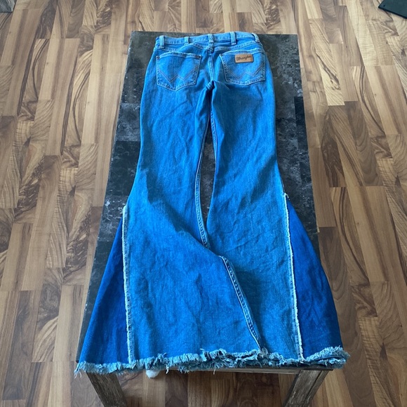 Wrangler high rise flare - Picture 4 of 5